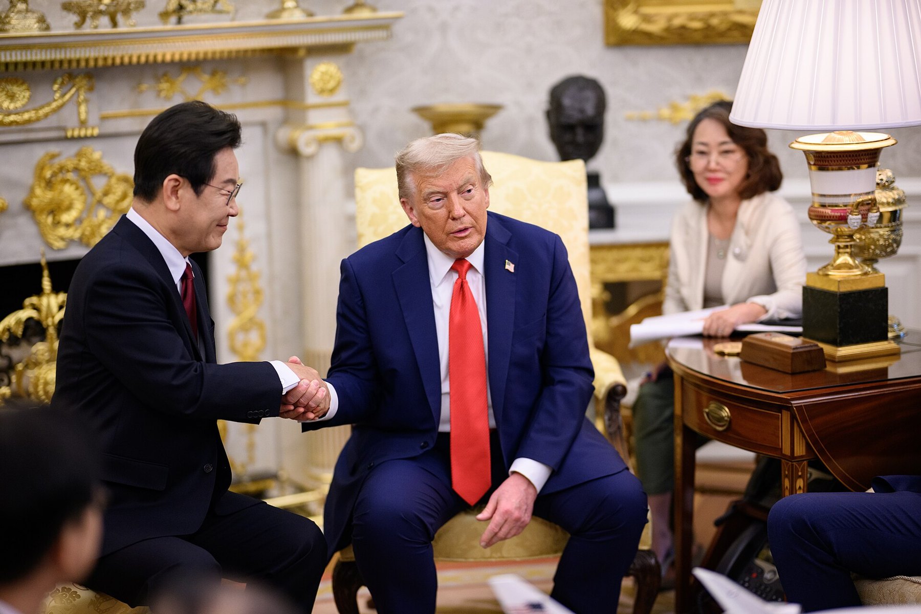 The tariff system will remain in place after the elections, while a revision to the provisions governing US troops in South Korea is still under consideration in Congress.